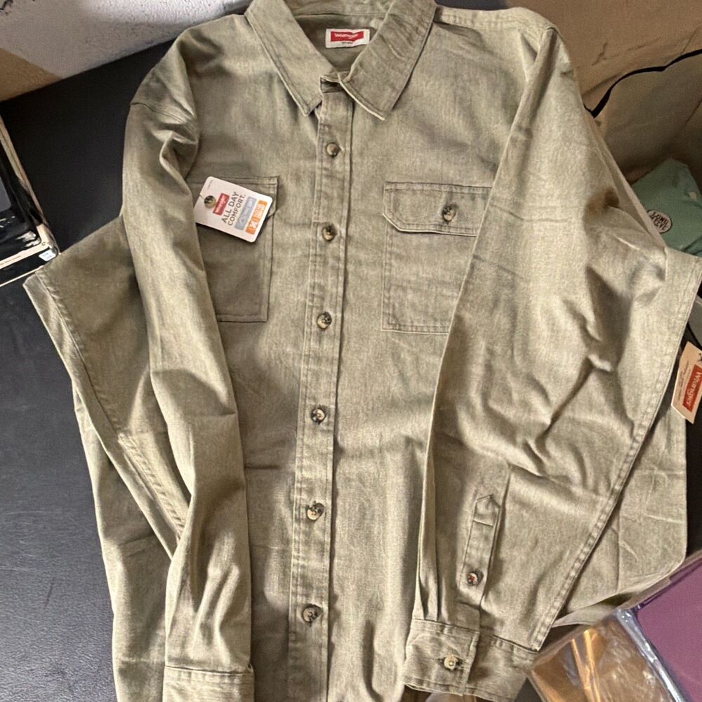 Wrangler Men's Workwear Long Sleeve Button-Up Shirt 2XL Gray Woven
